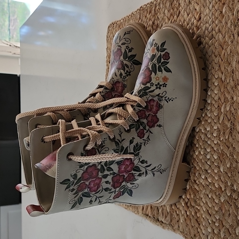Fun boots-offers welcome - Picture 3 of 6